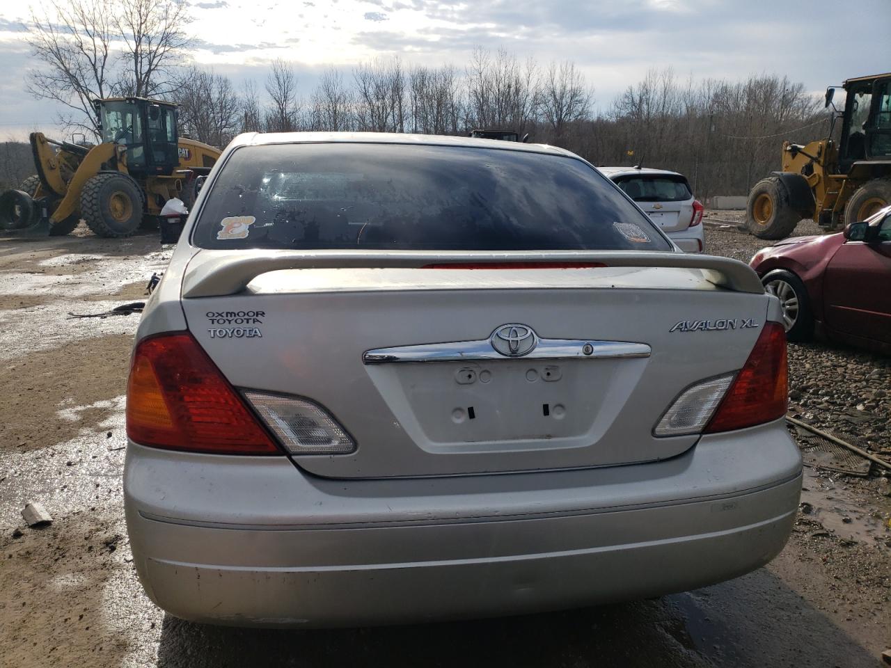 4T1BF28B12U258267 2002 Toyota Avalon Xl