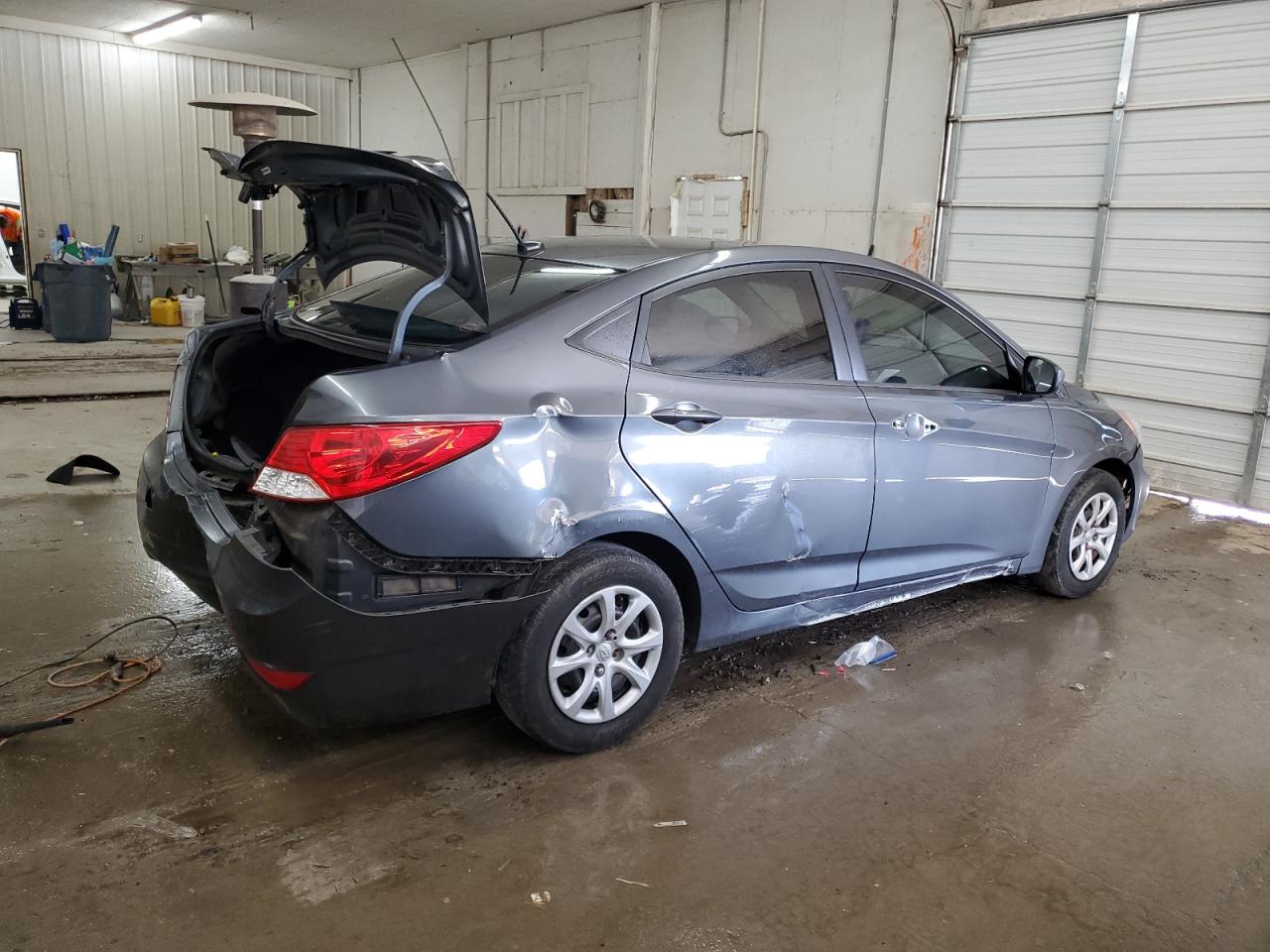 2012 Hyundai Accent Gls vin: KMHCT4AE2CU205978