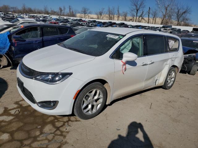 Lot #2423671284 2018 CHRYSLER PACIFICA T salvage car