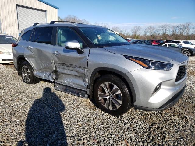 VIN 5TDKDRAHXPS049705 2023 Toyota Highlander, L no.4