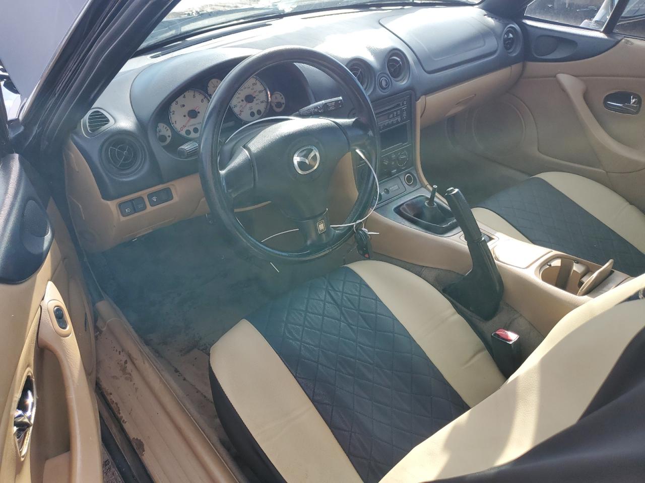 JM1NB353410217542 2001 Mazda Mx-5 Miata Base