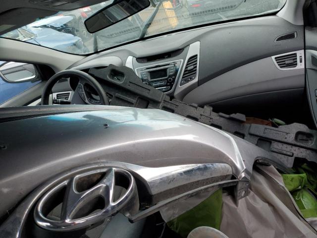 2016 HYUNDAI ELANTRA SE 5NPDH4AE2GH667144