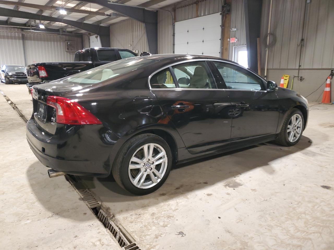 yv1612fhxd2185548 YV1612FHXD2185548 2013 Volvo S60 T5