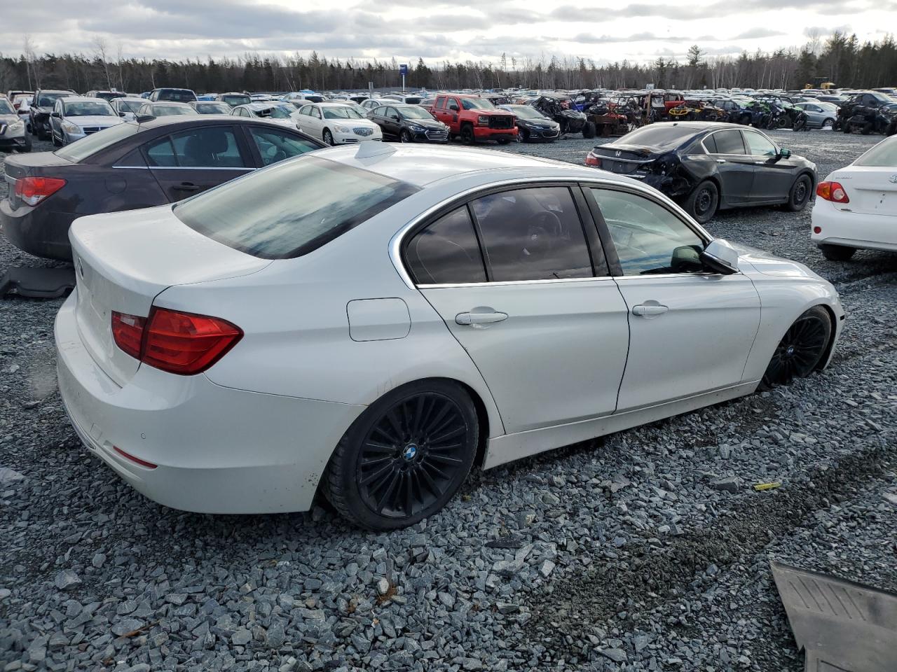 WBA3B3C50DF539573 2013 BMW 328 Xi