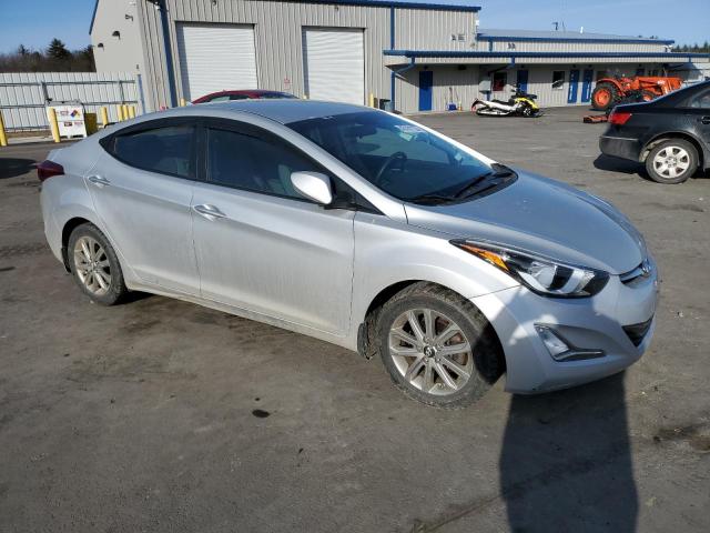 2015 HYUNDAI ELANTRA SE 5NPDH4AE9FH627982