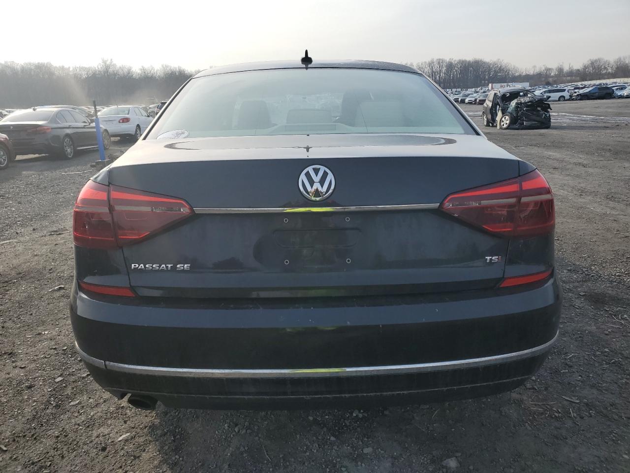 1vwbt7a39hc017999 1VWBT7A39HC017999 2017 Volkswagen Passat Se