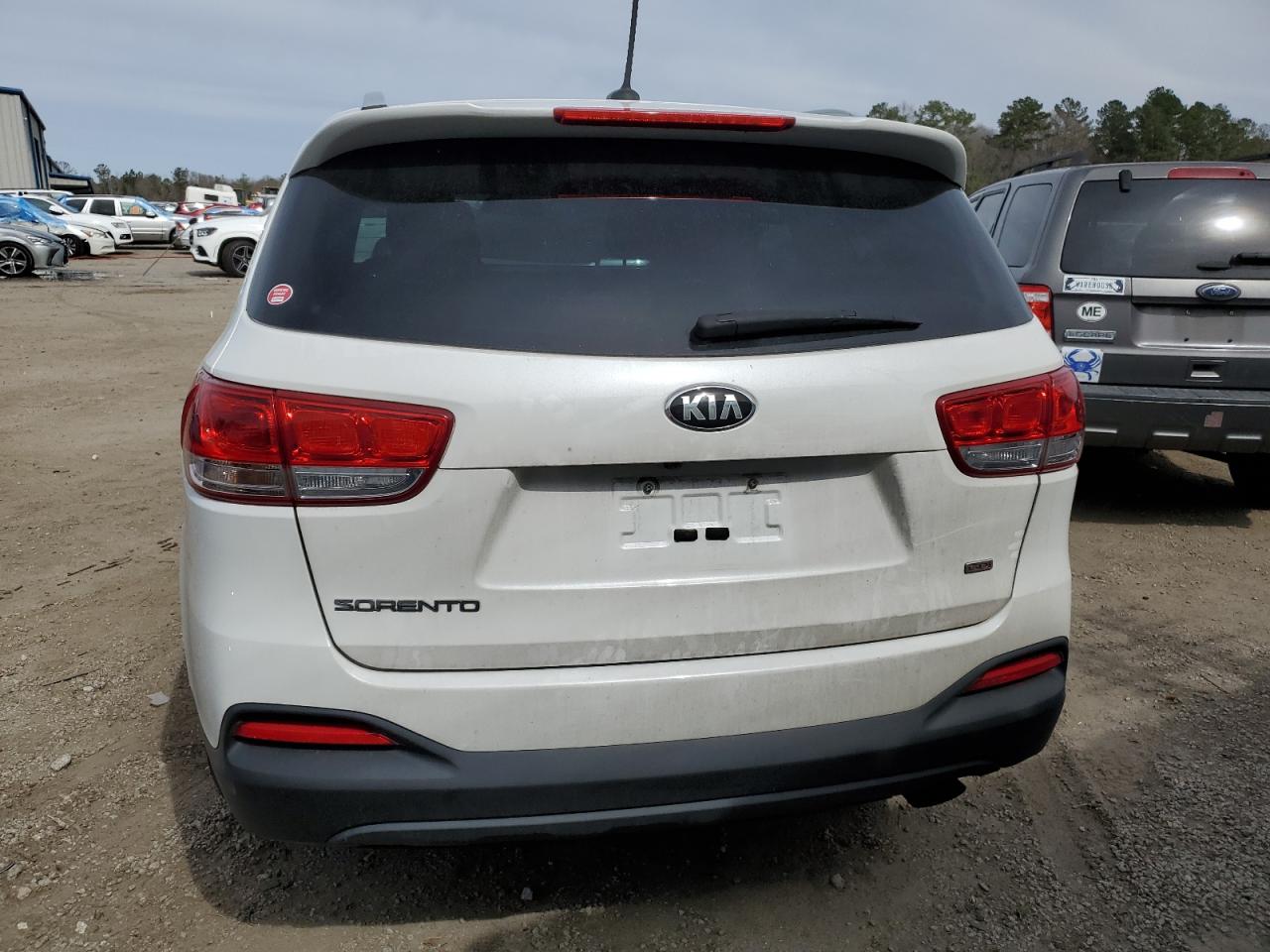 2016 Kia Sorento Lx vin: 5XYPG4A36GG104782