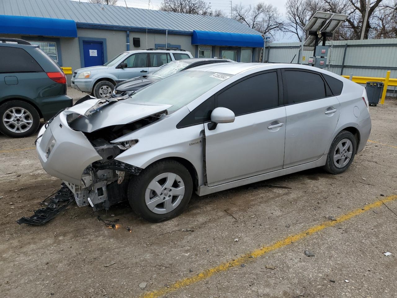 TOYOTA PRIUS
