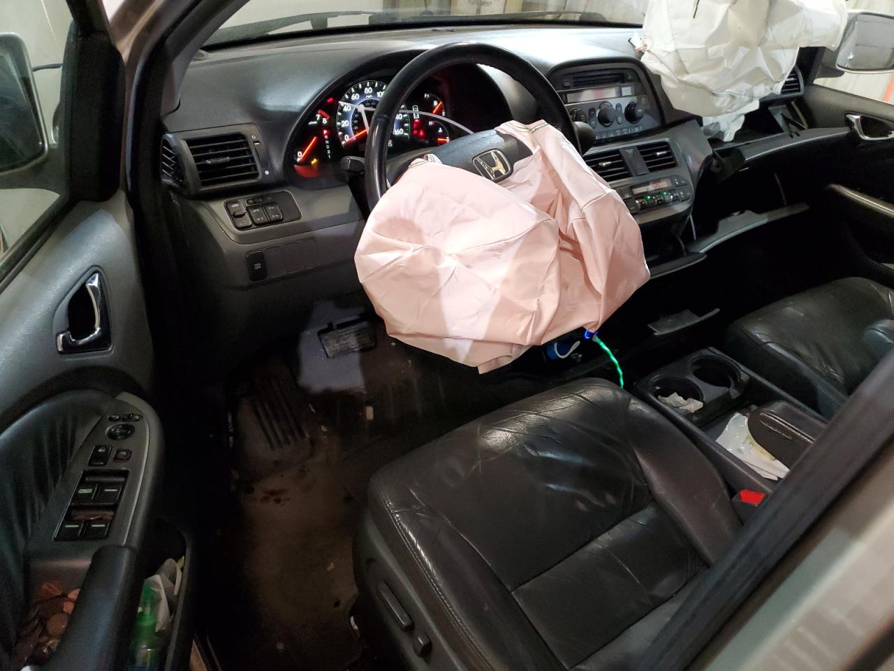 5FNRL386X6B415720 2006 Honda Odyssey Exl