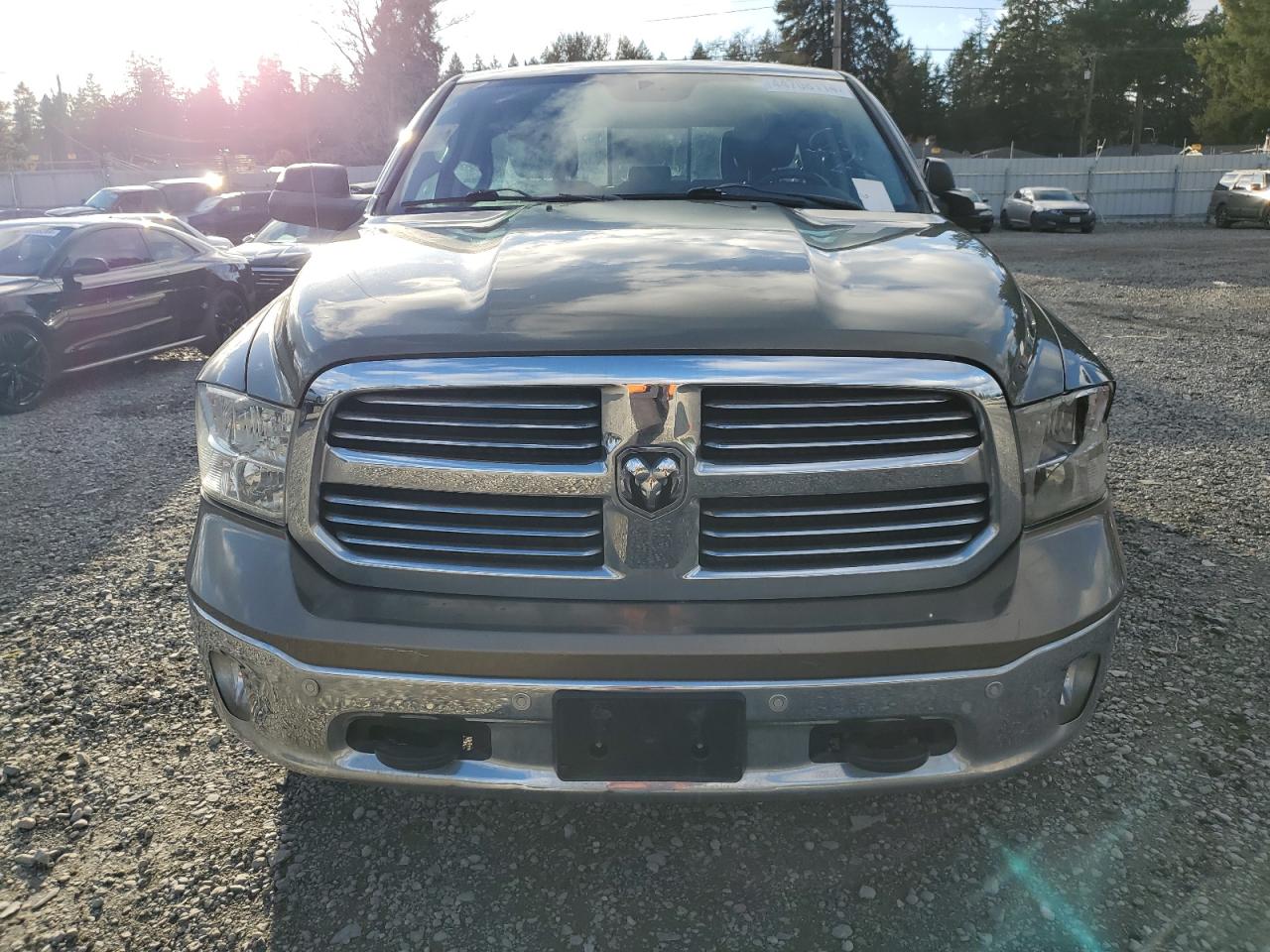 1C6RR7GM7FS612845 2015 Ram 1500 Slt