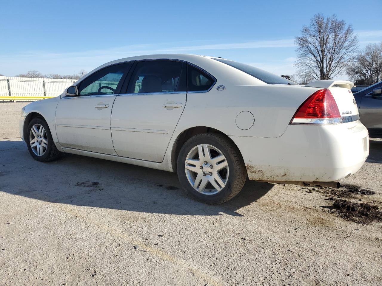 2G1WC583281206801 2008 Chevrolet Impala Lt