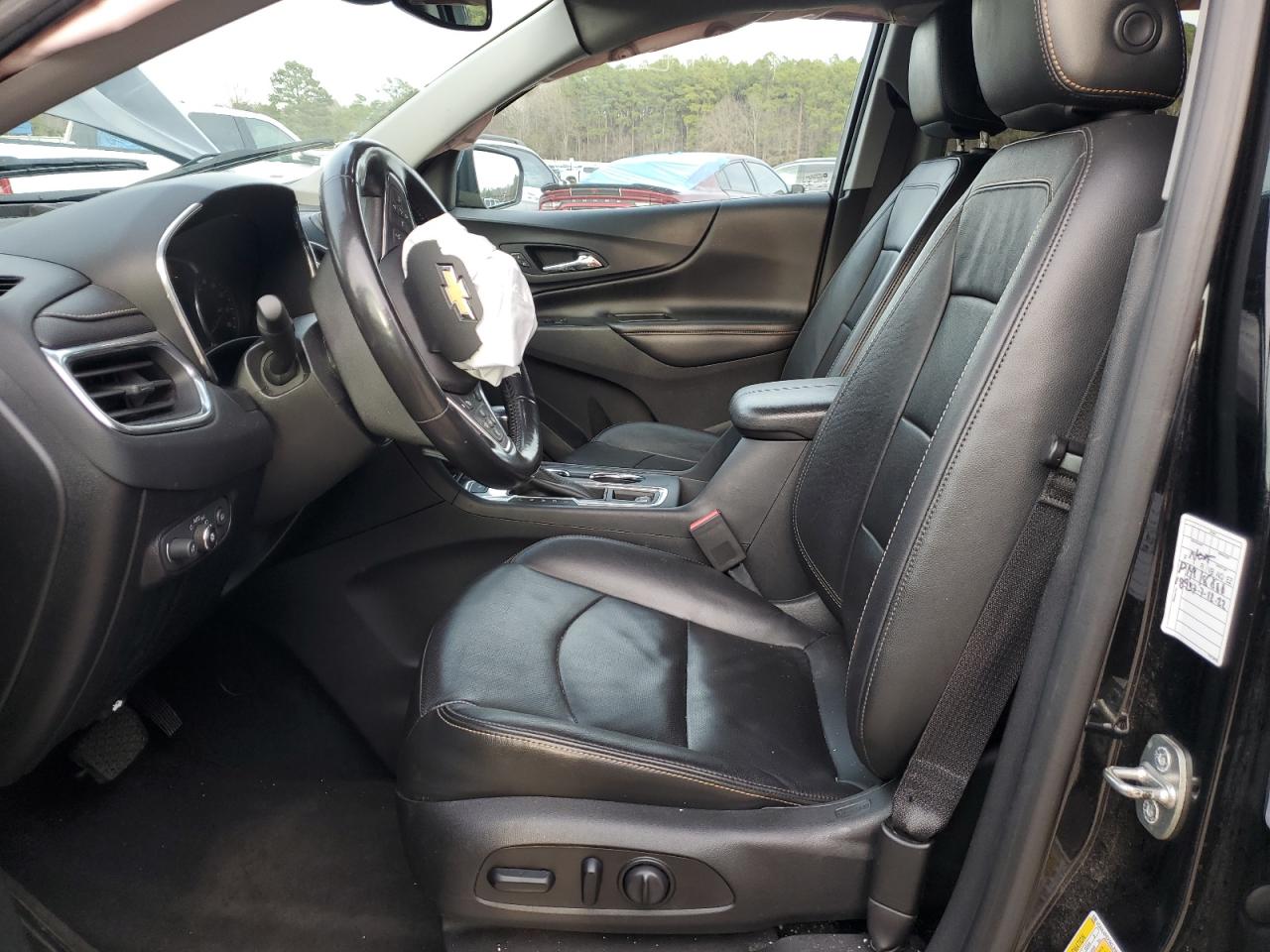 3GNAXPEX5KL268182 2019 Chevrolet Equinox Premier