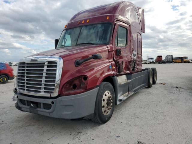 Lot #2455221504 2015 FREIGHTLINER CASCADIA 1 salvage car