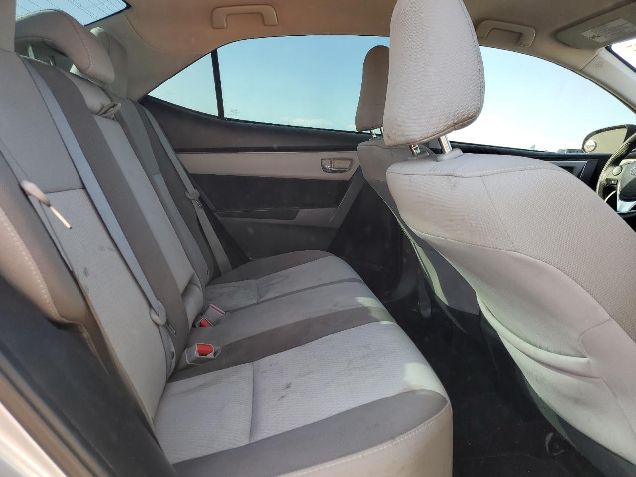 2T1BURHE4HC823663 2017 Toyota Corolla L