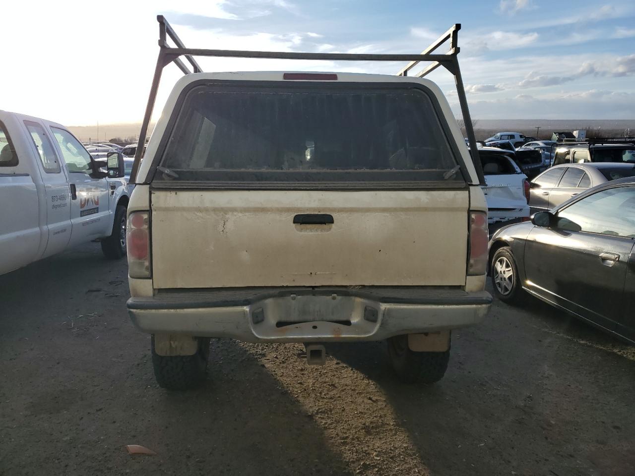 5TEWN72NX2Z037220 2002 Toyota Tacoma Xtracab