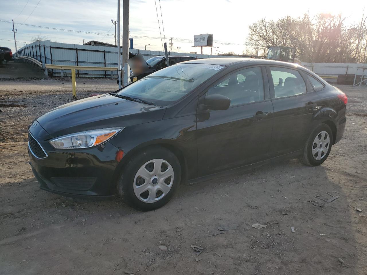 VIN: 1FADP3E28HL276676 2017 FORD FOCUS