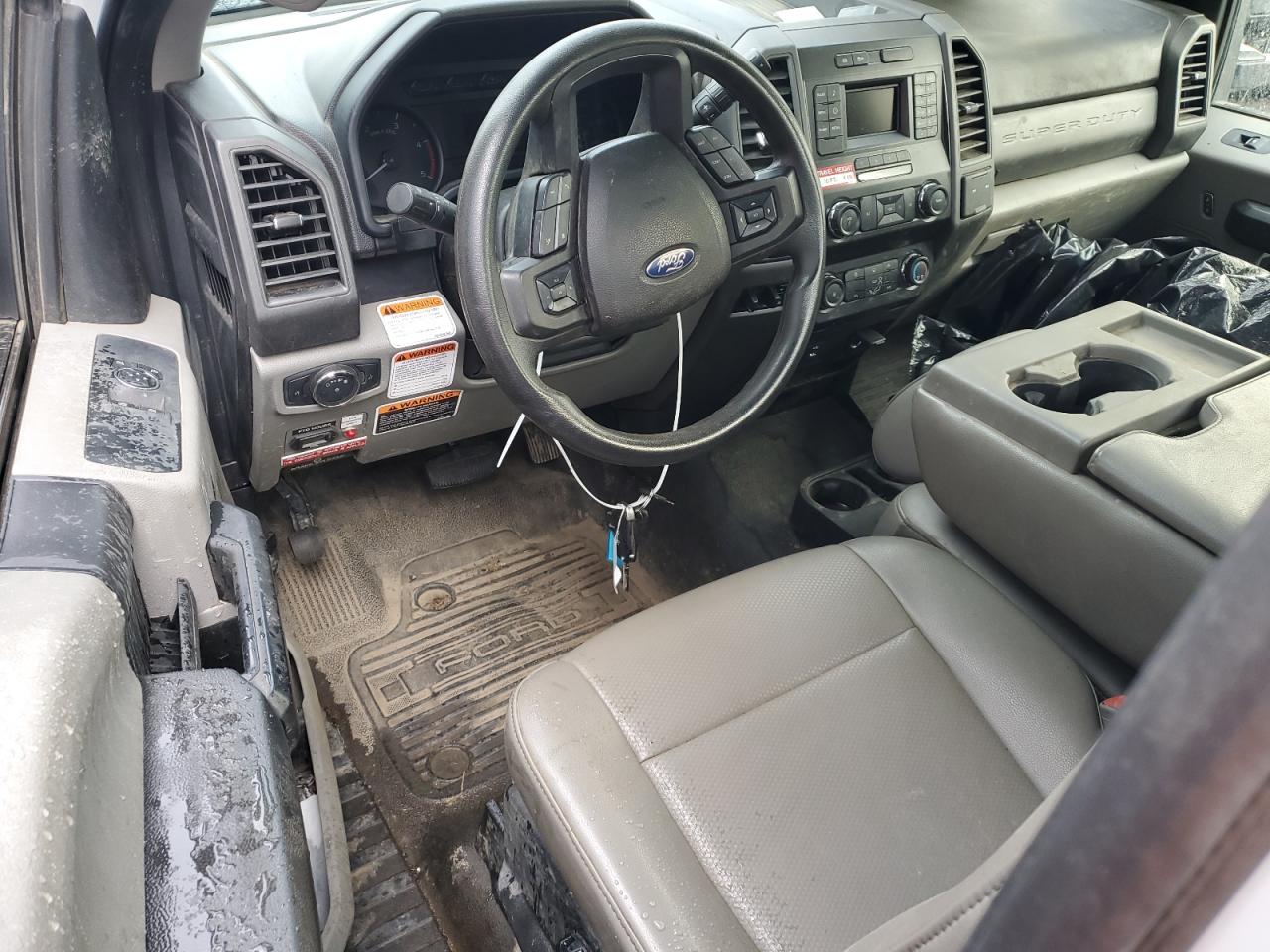 FORD F-550 SUPER DUTY