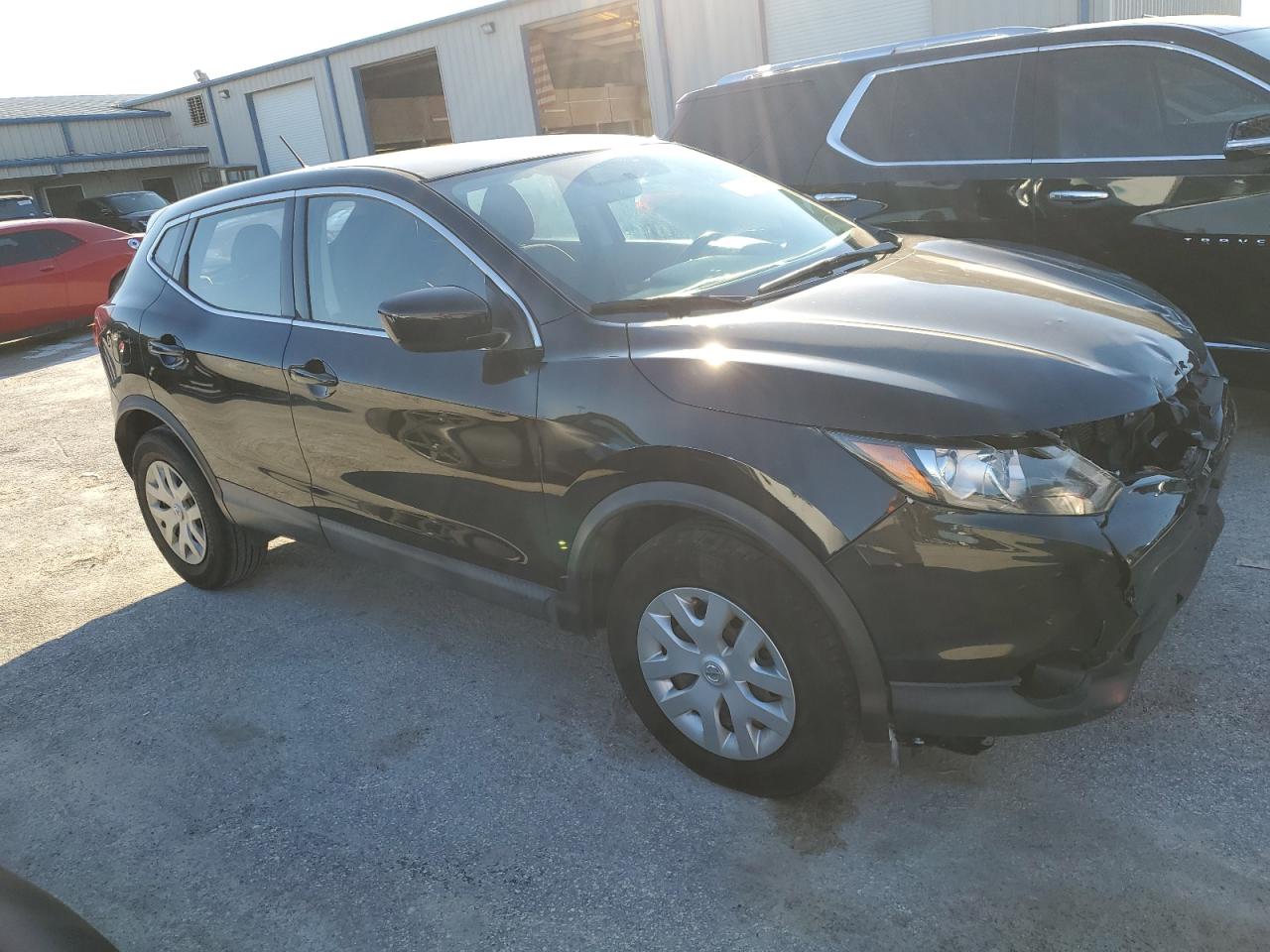 VIN: JN1BJ1CP9JW158228 2018 NISSAN ROGUE