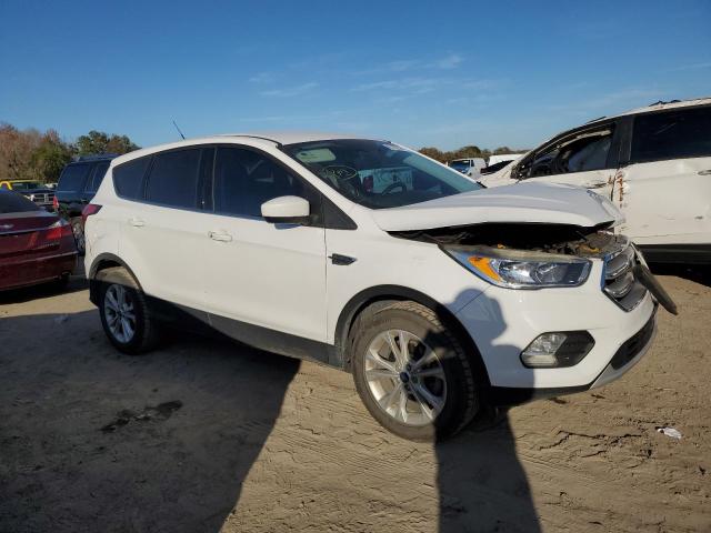 2019 FORD ESCAPE SE 1FMCU0GD4KUA02075