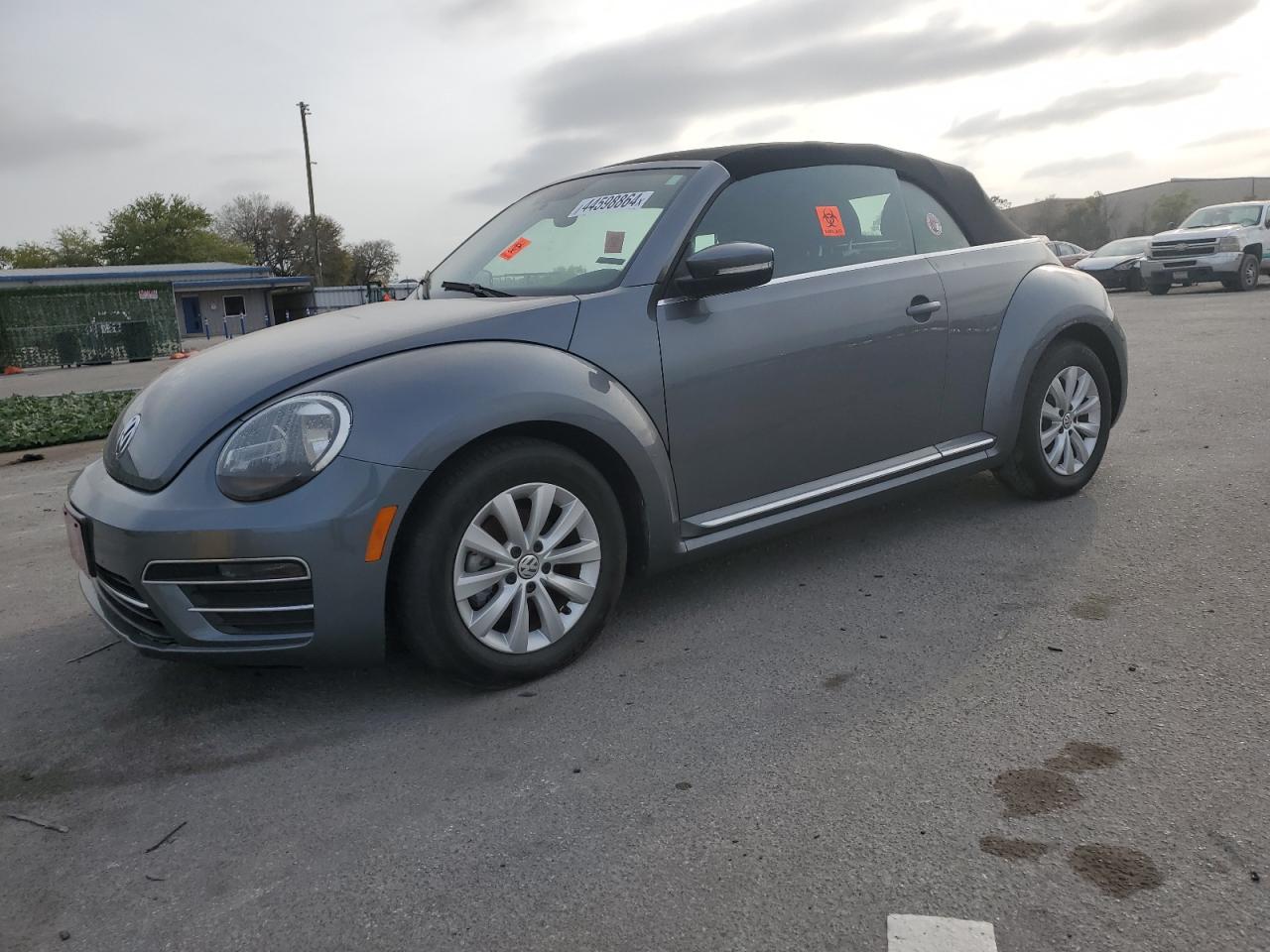 3VW5DAAT3KM505360 2019 Volkswagen Beetle S