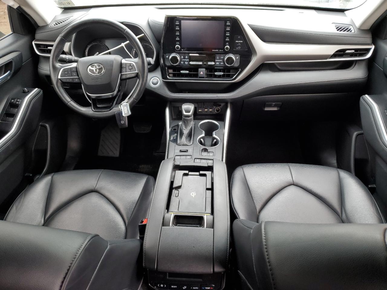 5TDHZRBH9MS541860 2021 Toyota Highlander Xle