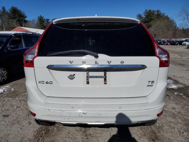 2015 VOLVO XC60 T5 PR YV4612RK5F2663551