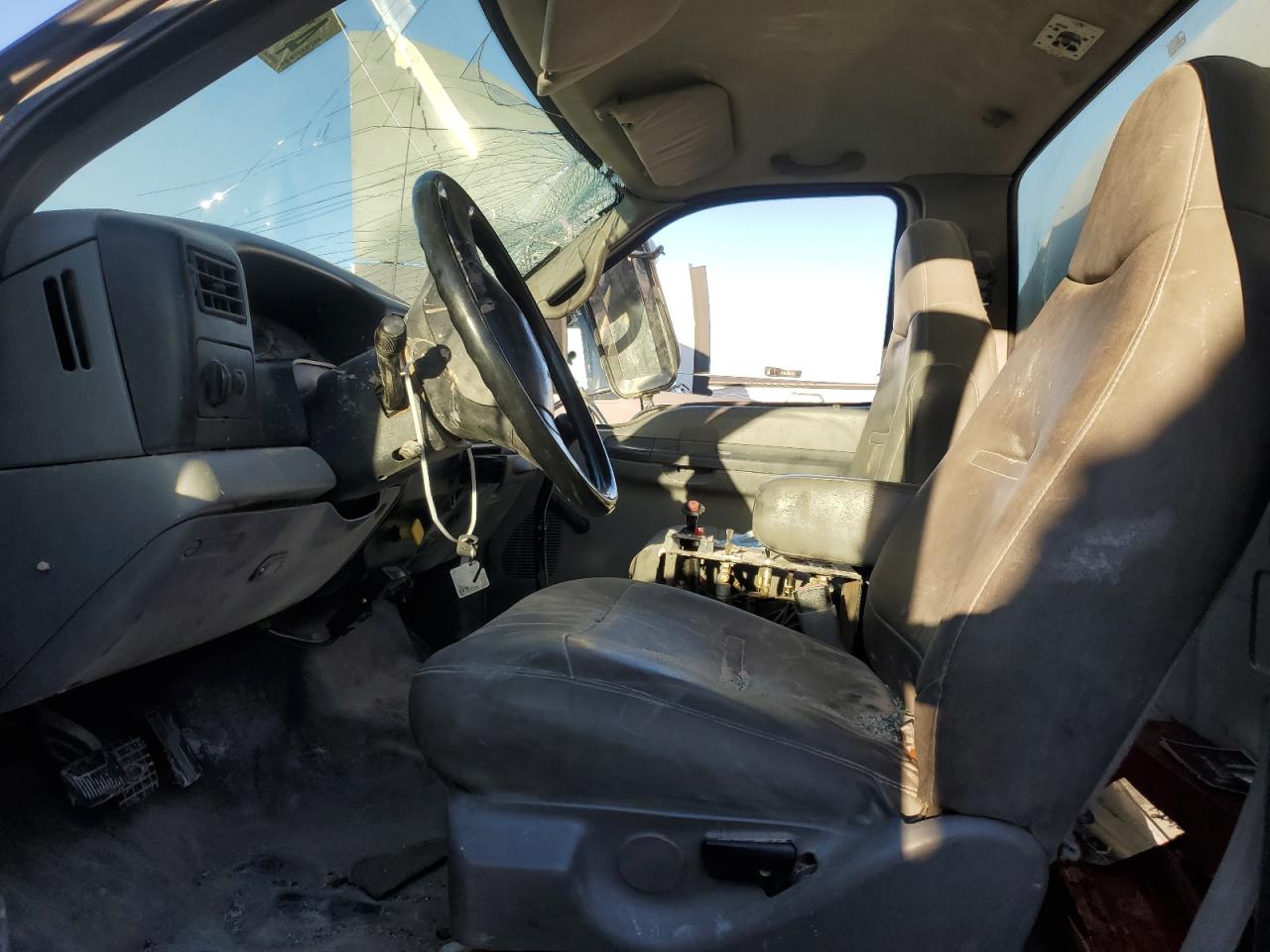 Lot #2981251815 2006 FORD F750 SUPER