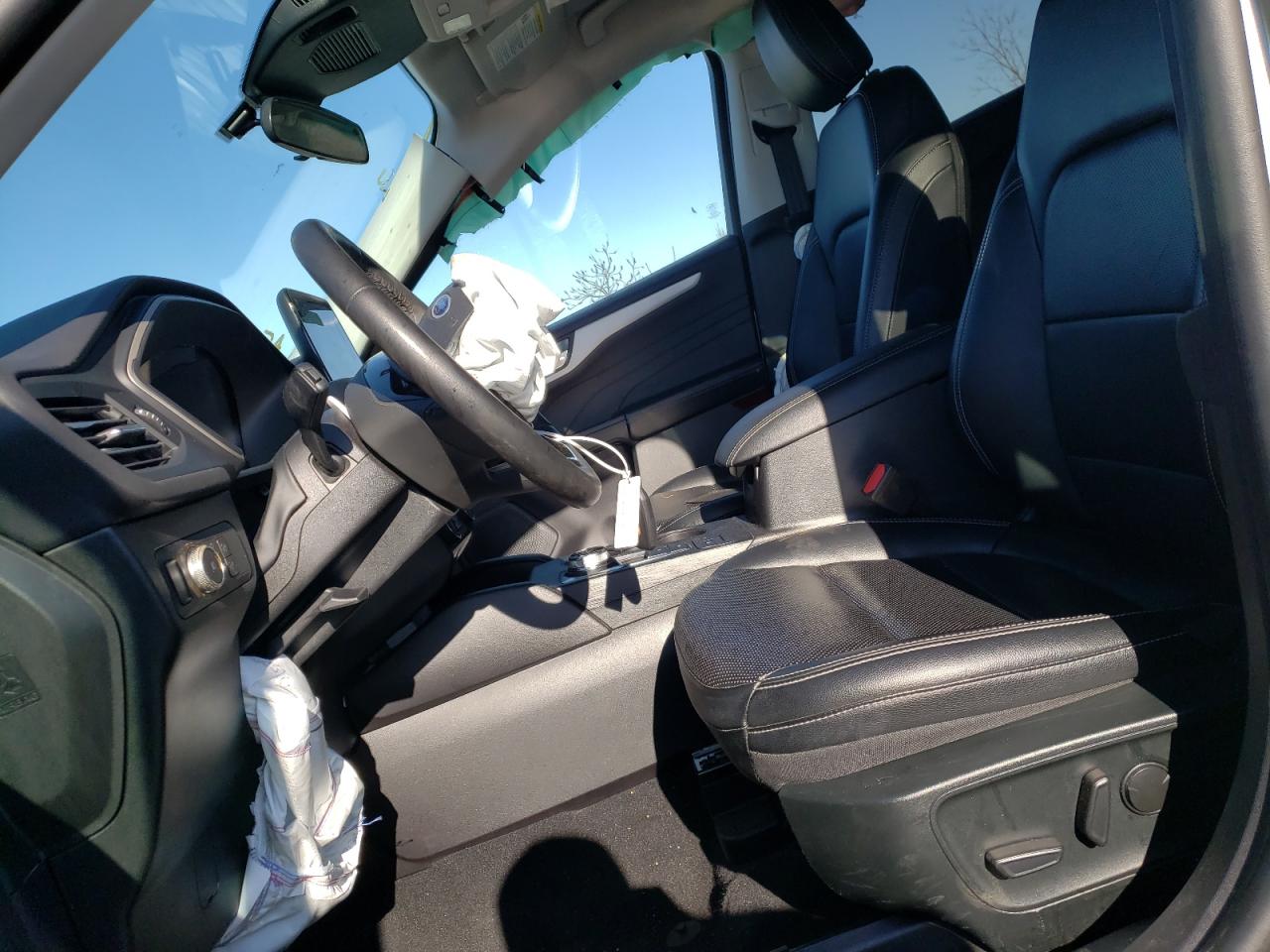 1fmcu0h63nua65463 1FMCU0H63NUA65463 2022 Ford Escape Sel