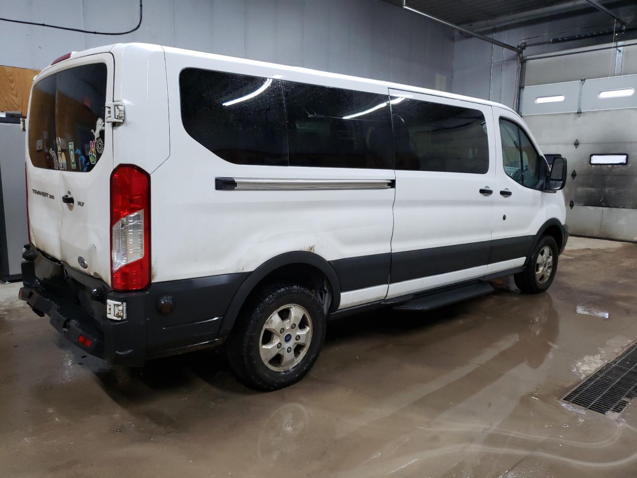 1FBZX2YM6HKA87851 2017 Ford Transit T-350