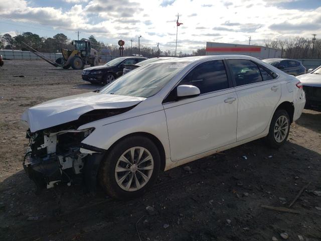 Lot #2428364542 2017 TOYOTA CAMRY LE salvage car
