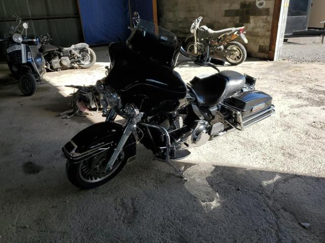 2010 HARLEY-DAVIDSON FLHTCU 1HD1FC411AB666473