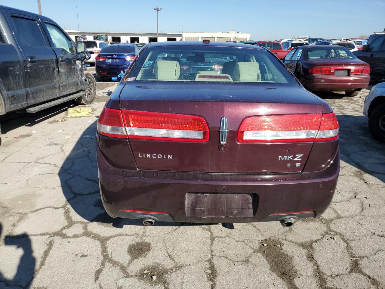 3LNHL2JC2BR752201 2011 Lincoln Mkz