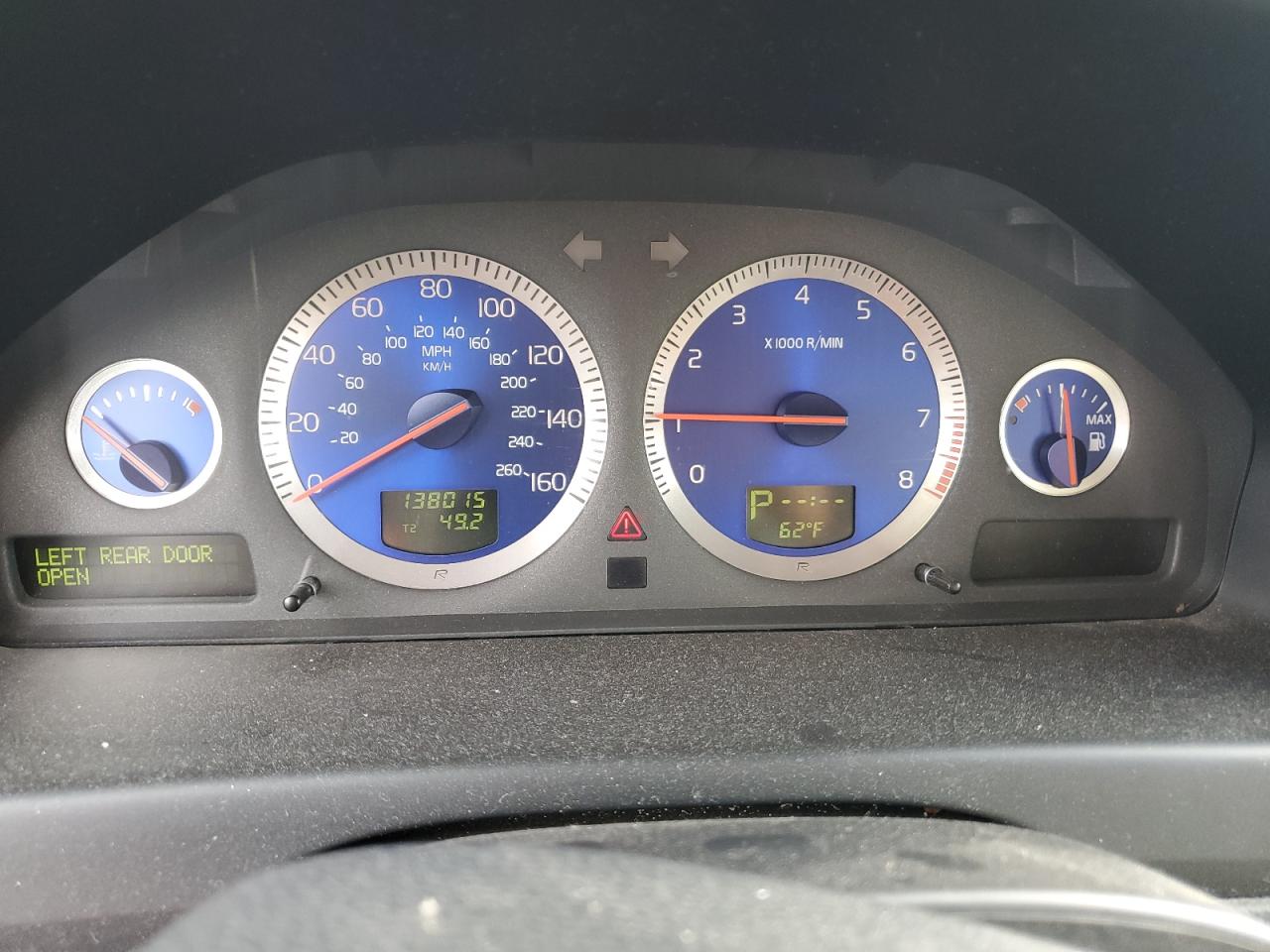 yv1sj52y942374276 YV1SJ52Y942374276 2004 Volvo V70 R