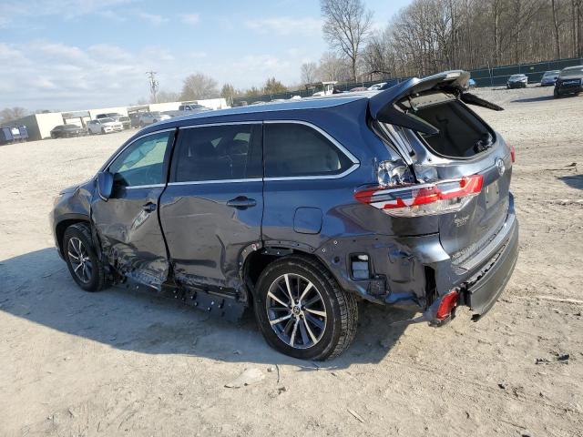 VIN 5TDJZRFHXKS713631 2019 Toyota Highlander, SE no.2