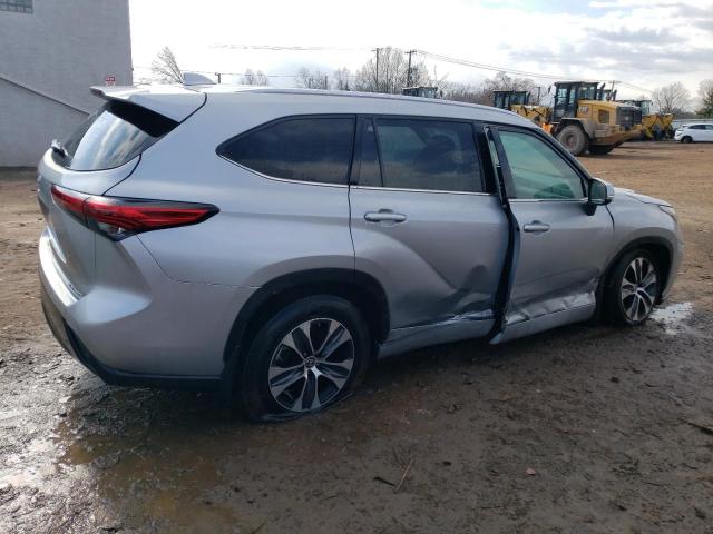 VIN 5TDGZRBH9MS559061 2021 Toyota Highlander, Xle no.3