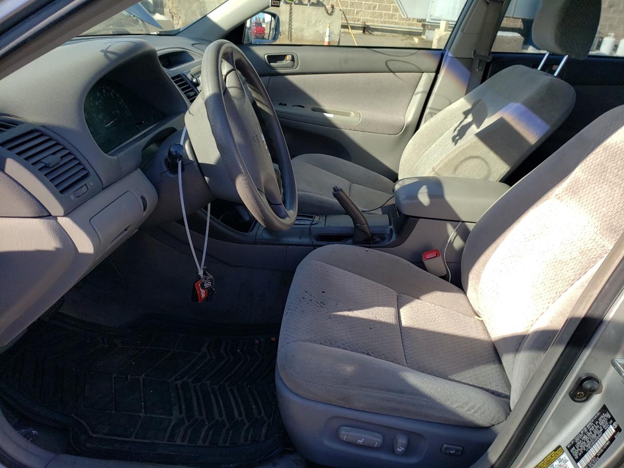 4t1be32k04u893047 4T1BE32K04U893047 2004 Toyota Camry Le