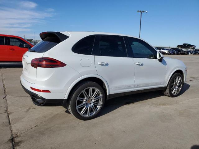 VIN WP1AA2A27HKA83227 2017 Porsche Cayenne no.3