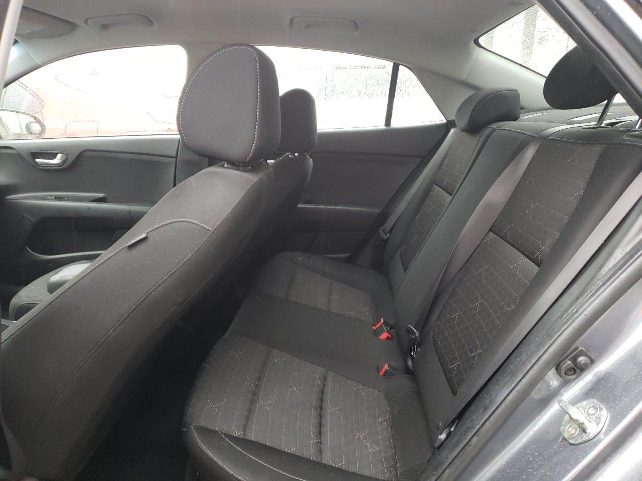 3KPA24AB7KE207968 2019 Kia Rio S