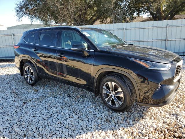 VIN 5TDGZRBH8MS123348 2021 Toyota Highlander, Xle no.4