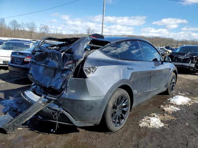 2022 TESLA MODEL Y 7SAYGAEE8NF430007