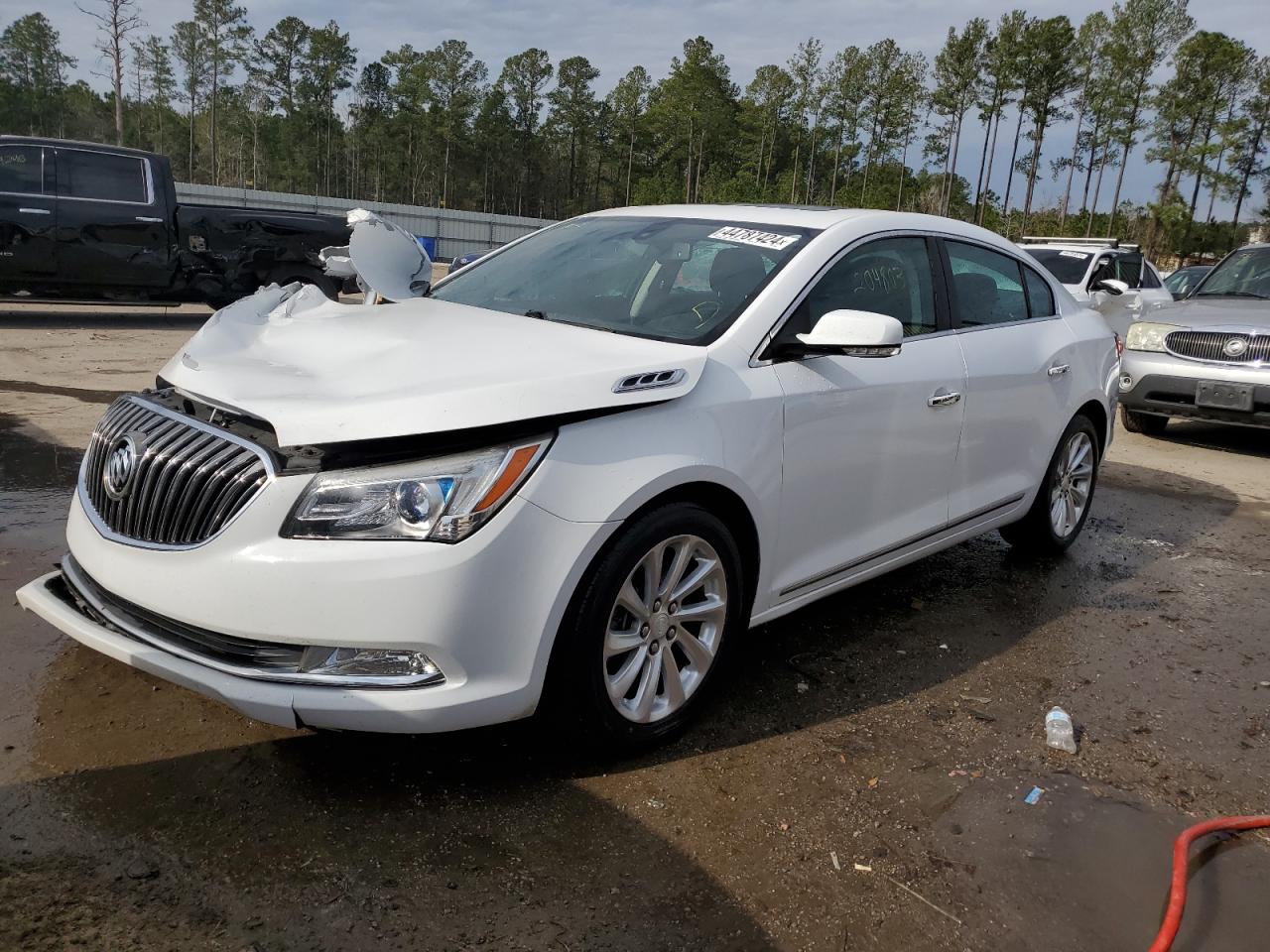 1G4GB5G33FF260304 2015 Buick Lacrosse