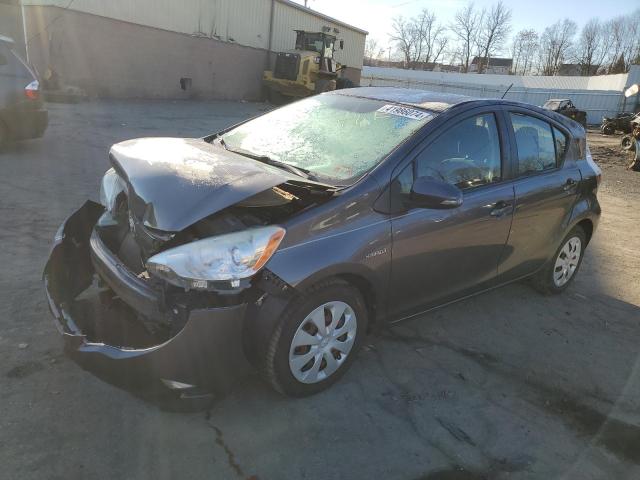 2013 Toyota Prius c 