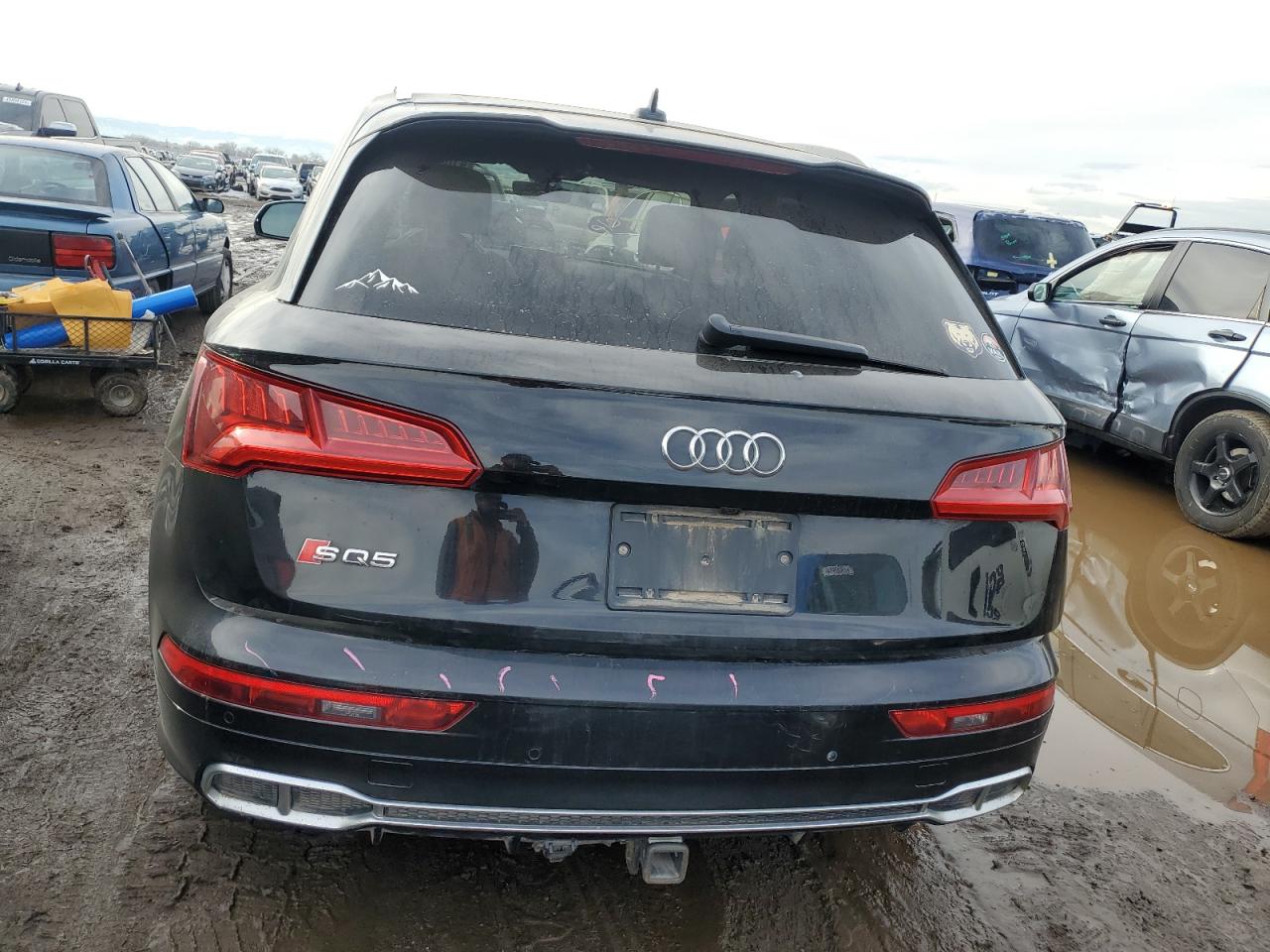 WA1A4AFY7J2101483 2018 Audi Sq5 Premium Plus