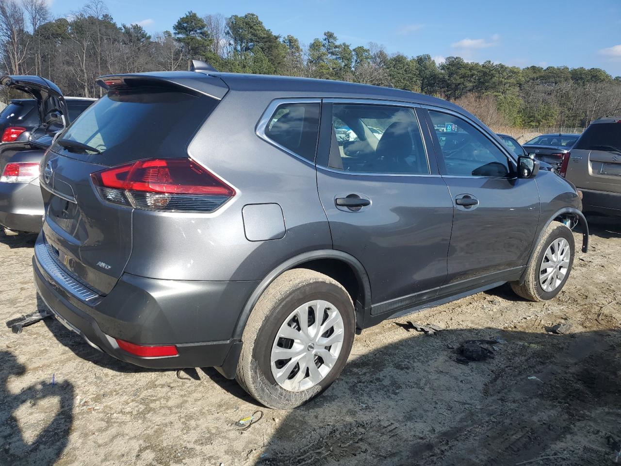 2018 NISSAN ROGUE S 2.5L  4(VIN: KNMAT2MV7JP580000