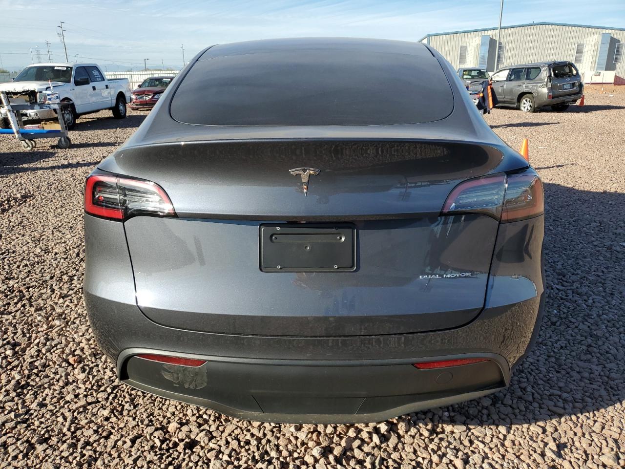 7SAYGDEE2PF978704 2023 Tesla Model Y