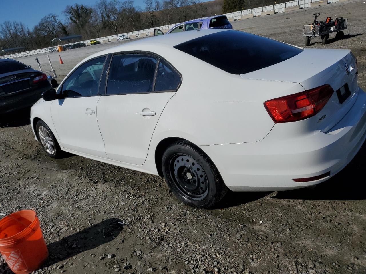 3VW2K7AJ7FM223657 2015 Volkswagen Jetta Base