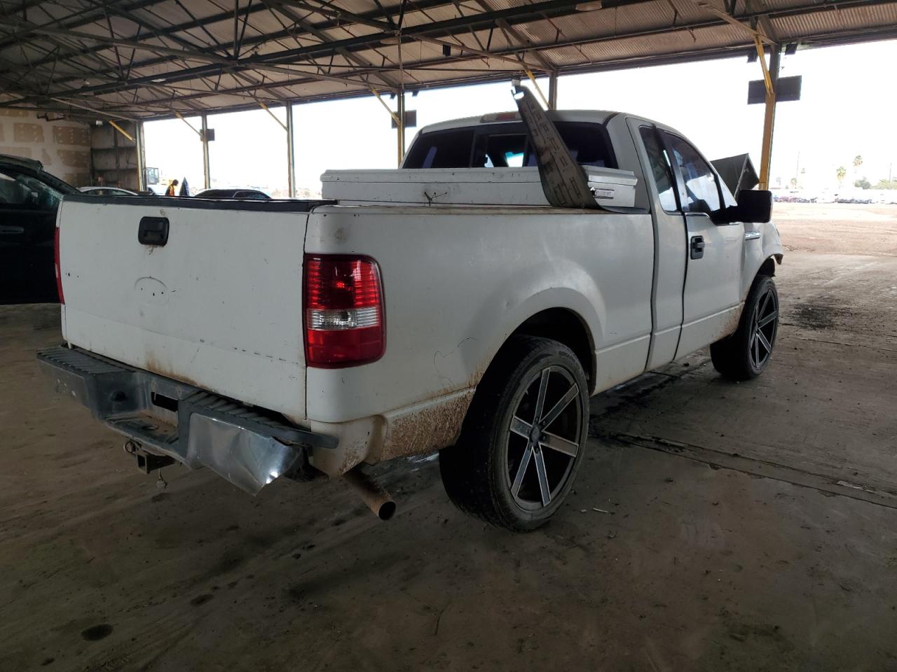 1FTRF12W05NA21812 2005 Ford F150
