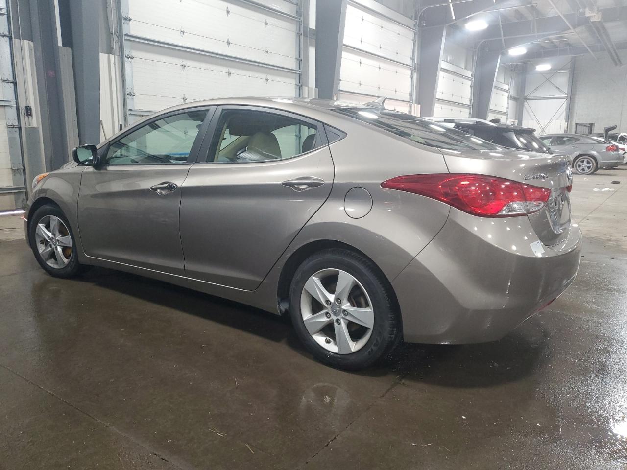 2013 Hyundai Elantra Gls vin: 5NPDH4AE8DH387109