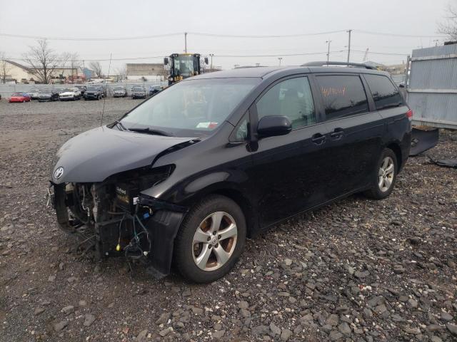 Lot #2447619637 2011 TOYOTA SIENNA LE salvage car