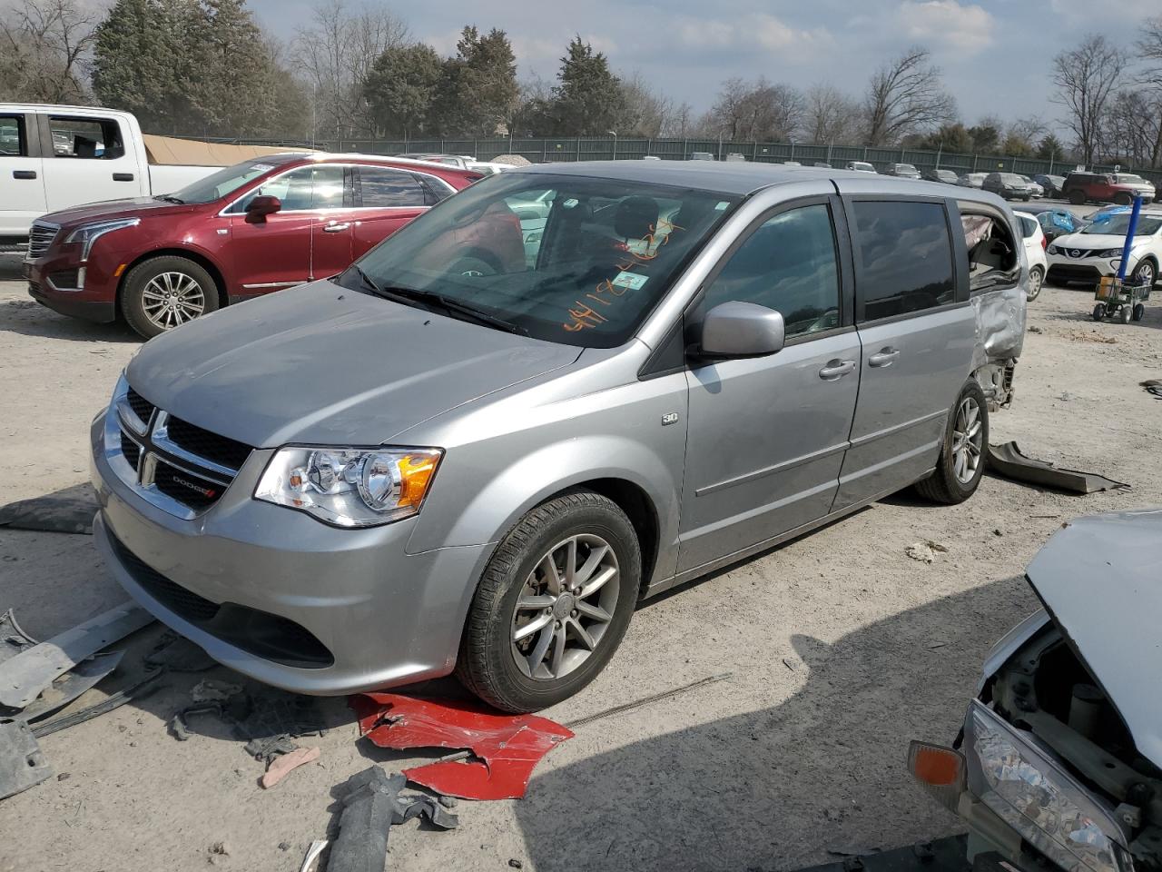2C4RDGBG7ER223387 2014 Dodge Grand Caravan Se